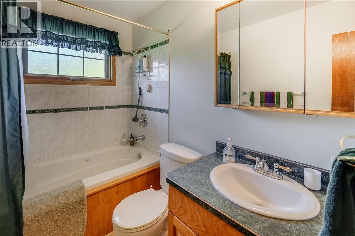 807 Waterloo Road, Ootischenia, British Columbia  V1N 4K8 - Photo 40 - 10363749