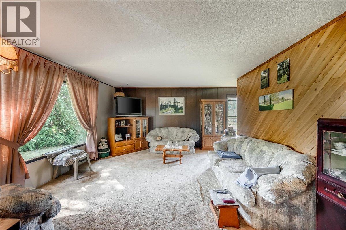 807 Waterloo Road, Ootischenia, British Columbia  V1N 4K8 - Photo 47 - 10363749