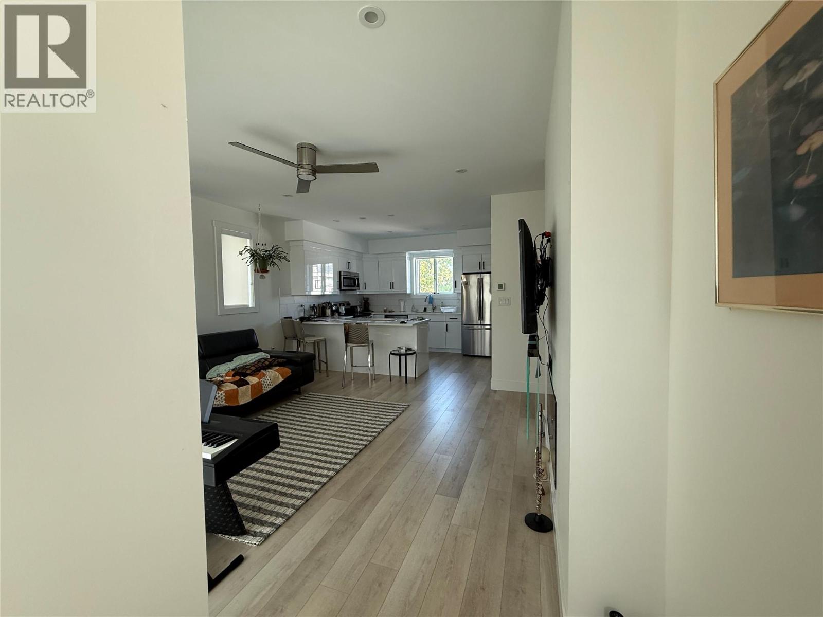 210 Scott Avenue Unit# 104, Penticton, British Columbia  V2A 2J5 - Photo 3 - 10363781