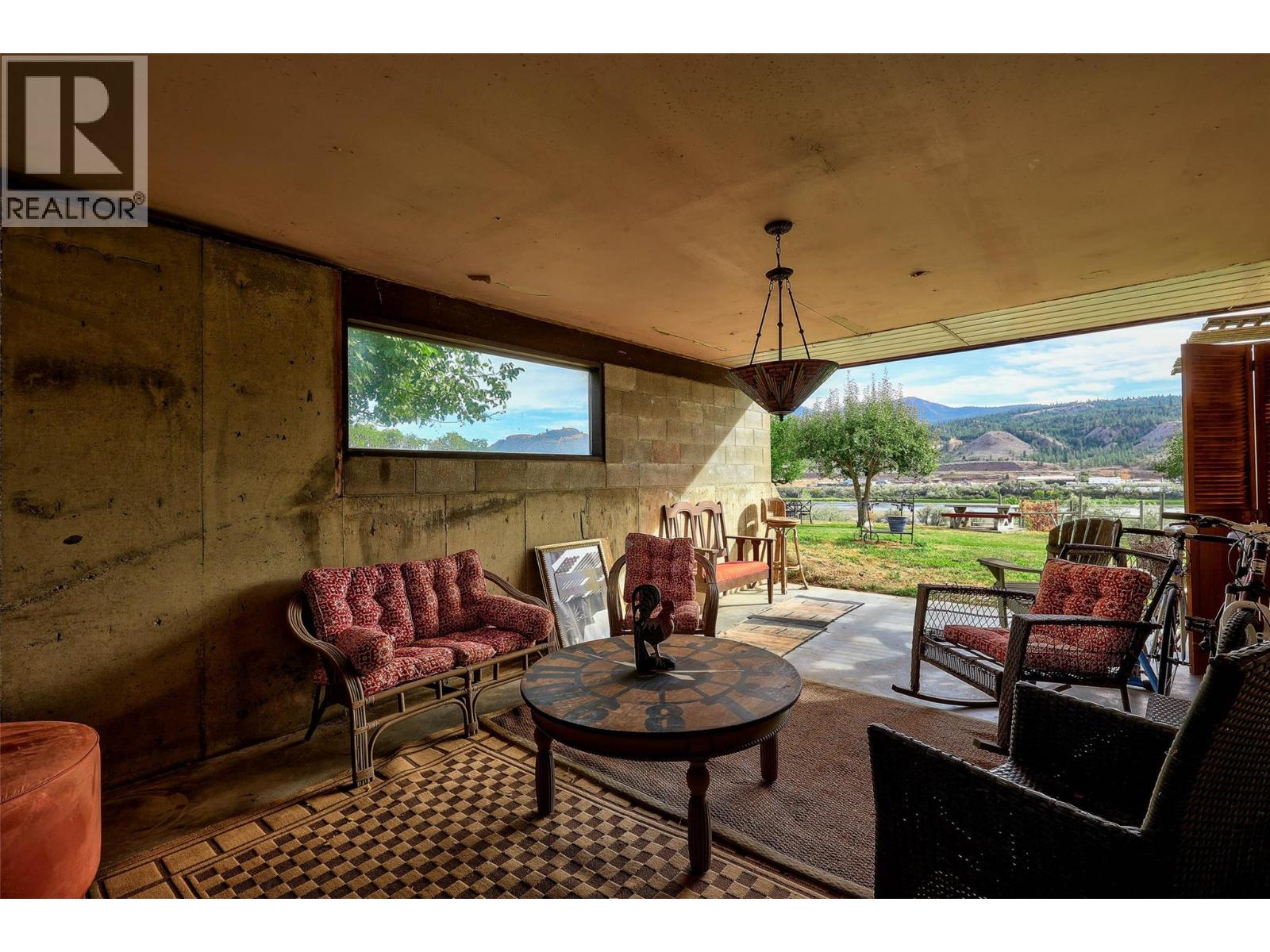 3119 Shuswap Road, Kamloops, British Columbia  V2H 1T1 - Photo 46 - 10363729