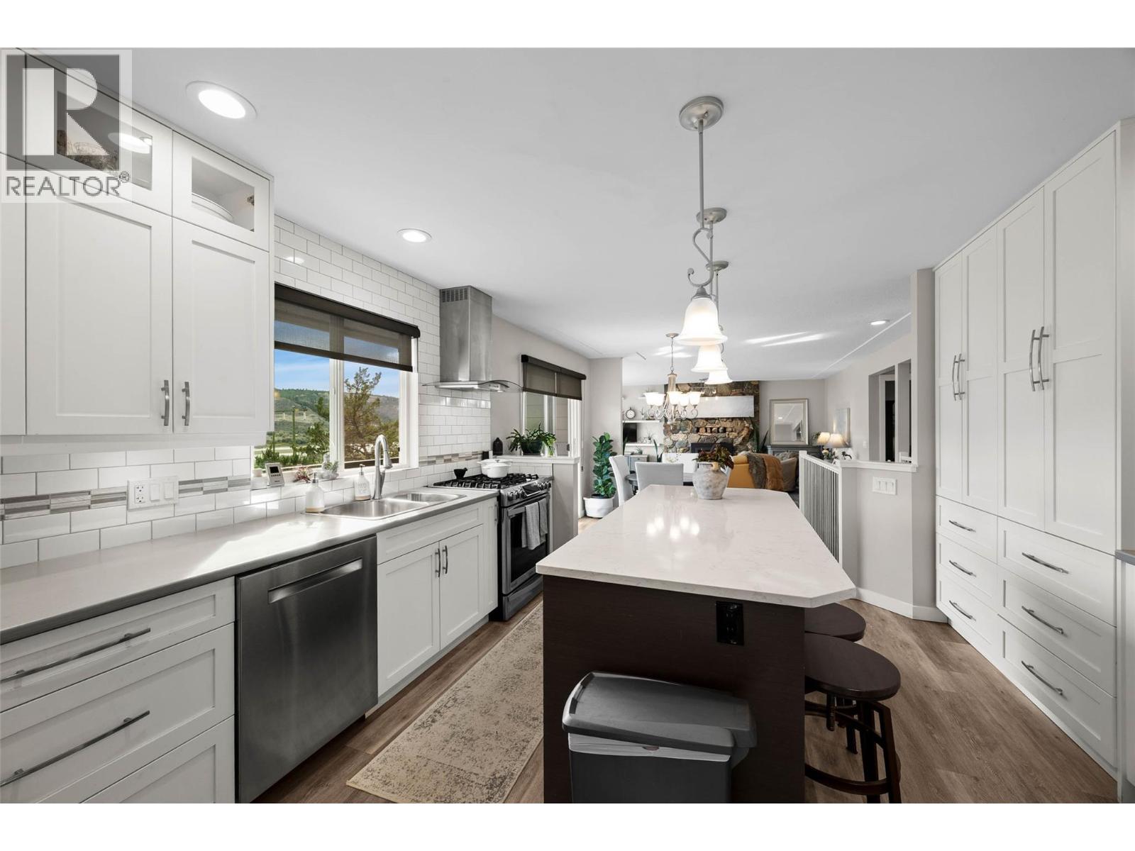 3119 Shuswap Road, Kamloops, British Columbia  V2H 1T1 - Photo 8 - 10363729