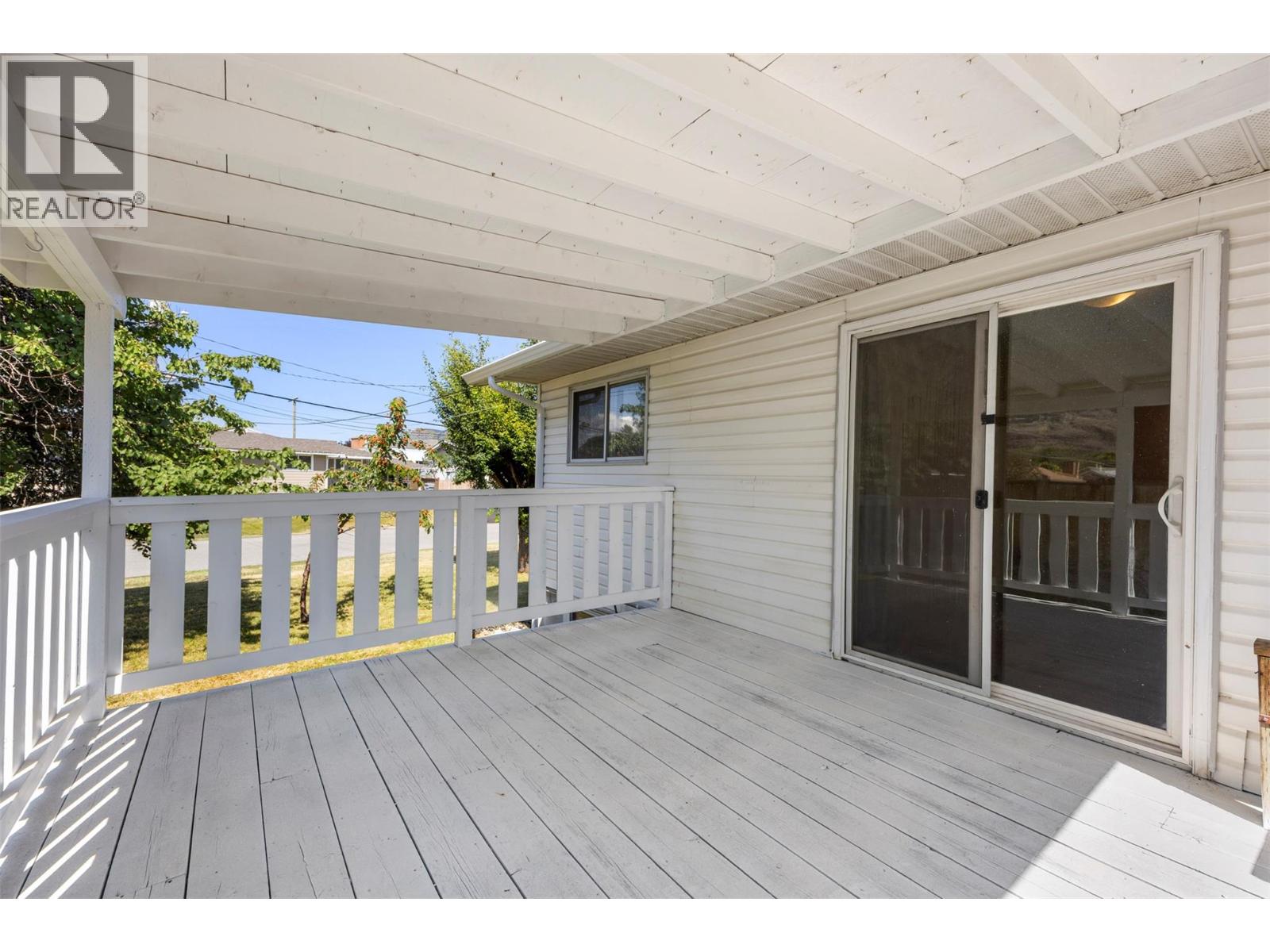 971 Kirkland Place, Kamloops, British Columbia  V2B 3Y7 - Photo 15 - 10363953