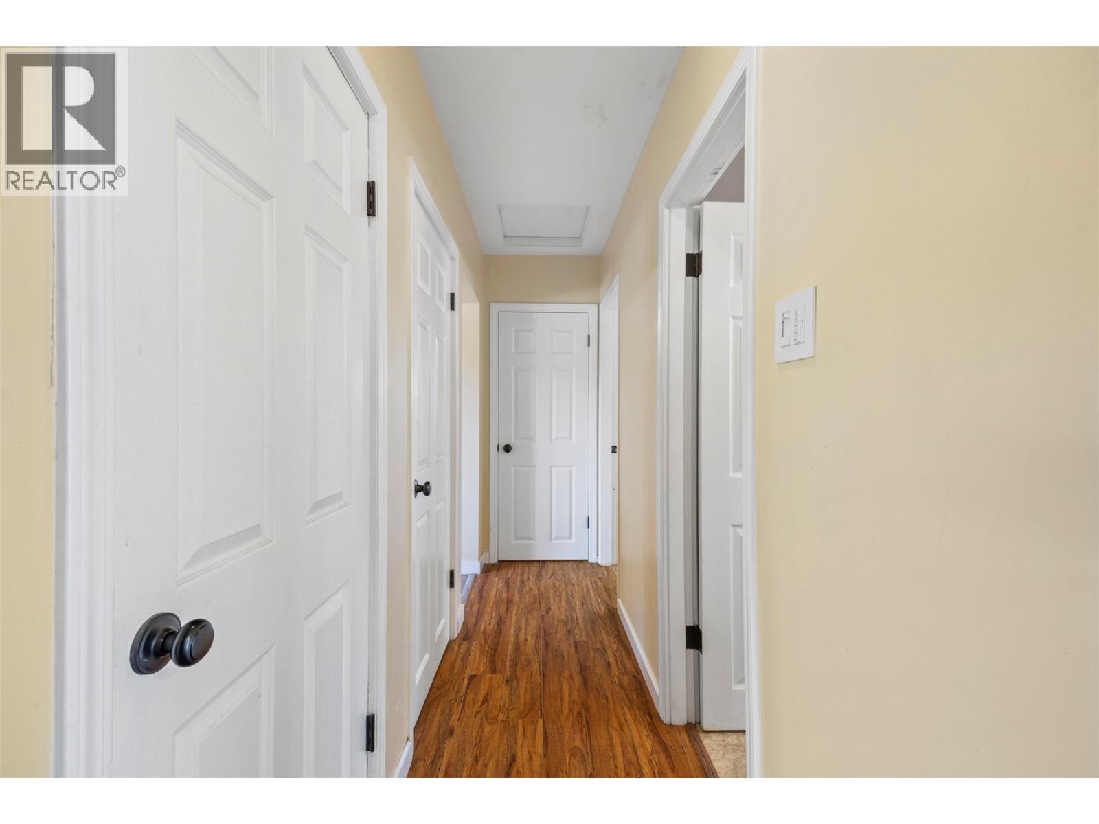 971 Kirkland Place, Kamloops, British Columbia  V2B 3Y7 - Photo 18 - 10363953