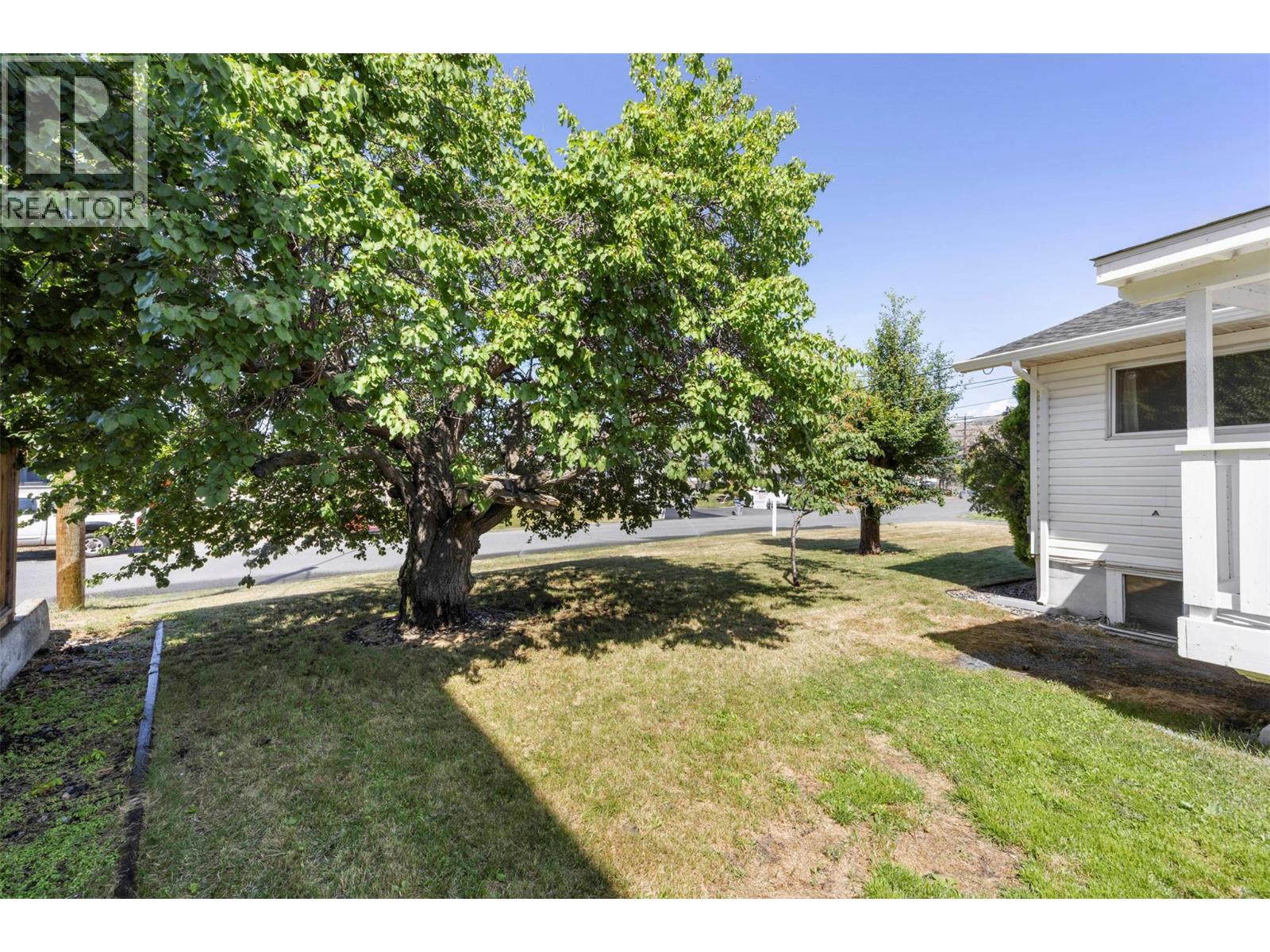 971 Kirkland Place, Kamloops, British Columbia  V2B 3Y7 - Photo 38 - 10363953