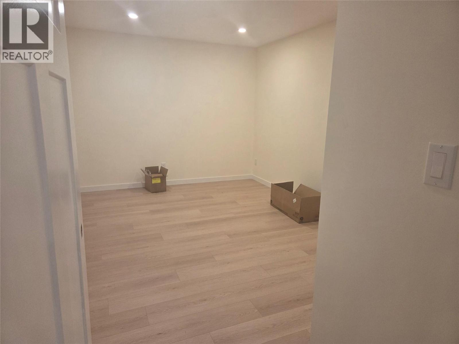 5661 97 Highway, Falkland, British Columbia  V0E 1W0 - Photo 14 - 10363939