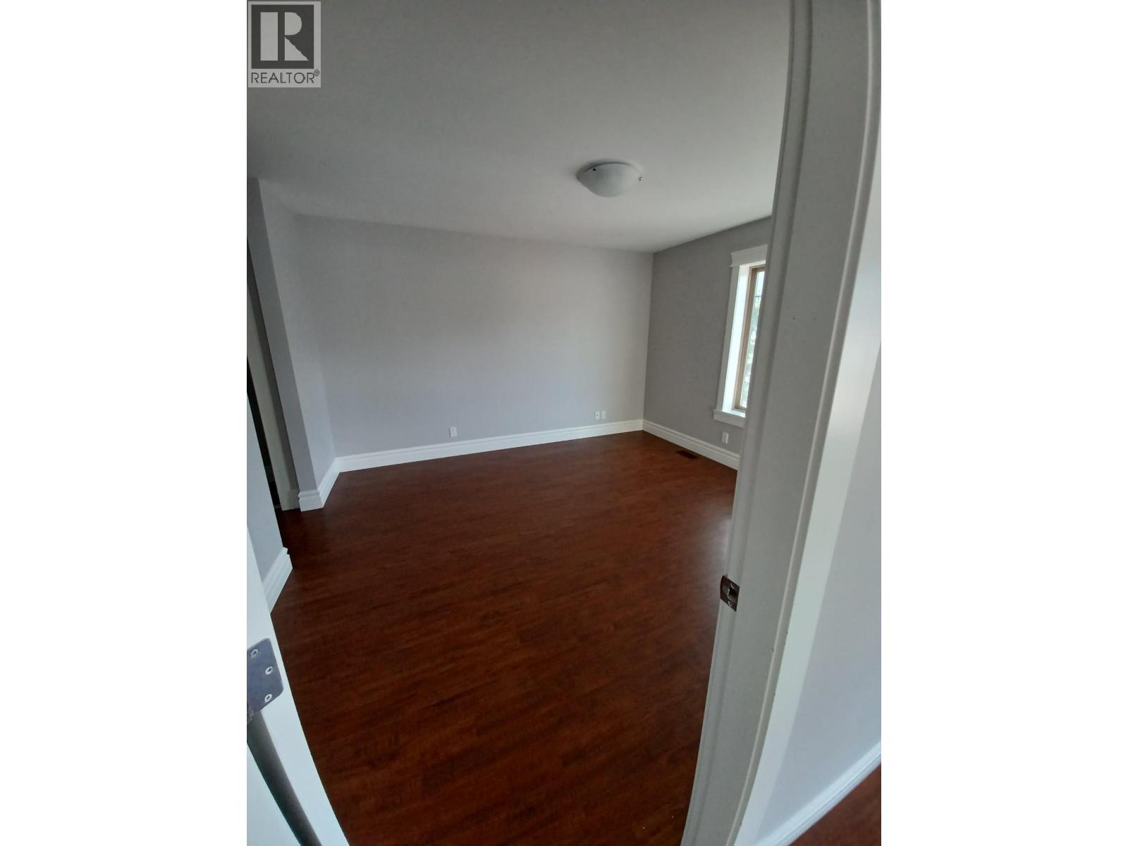 5661 97 Highway, Falkland, British Columbia  V0E 1W0 - Photo 23 - 10363939