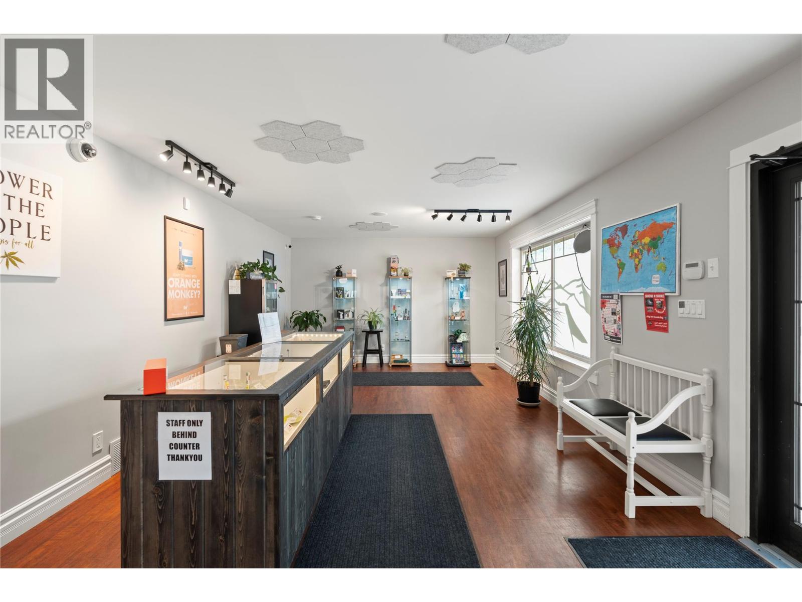 5661 97 Highway, Falkland, British Columbia  V0E 1W0 - Photo 6 - 10363939