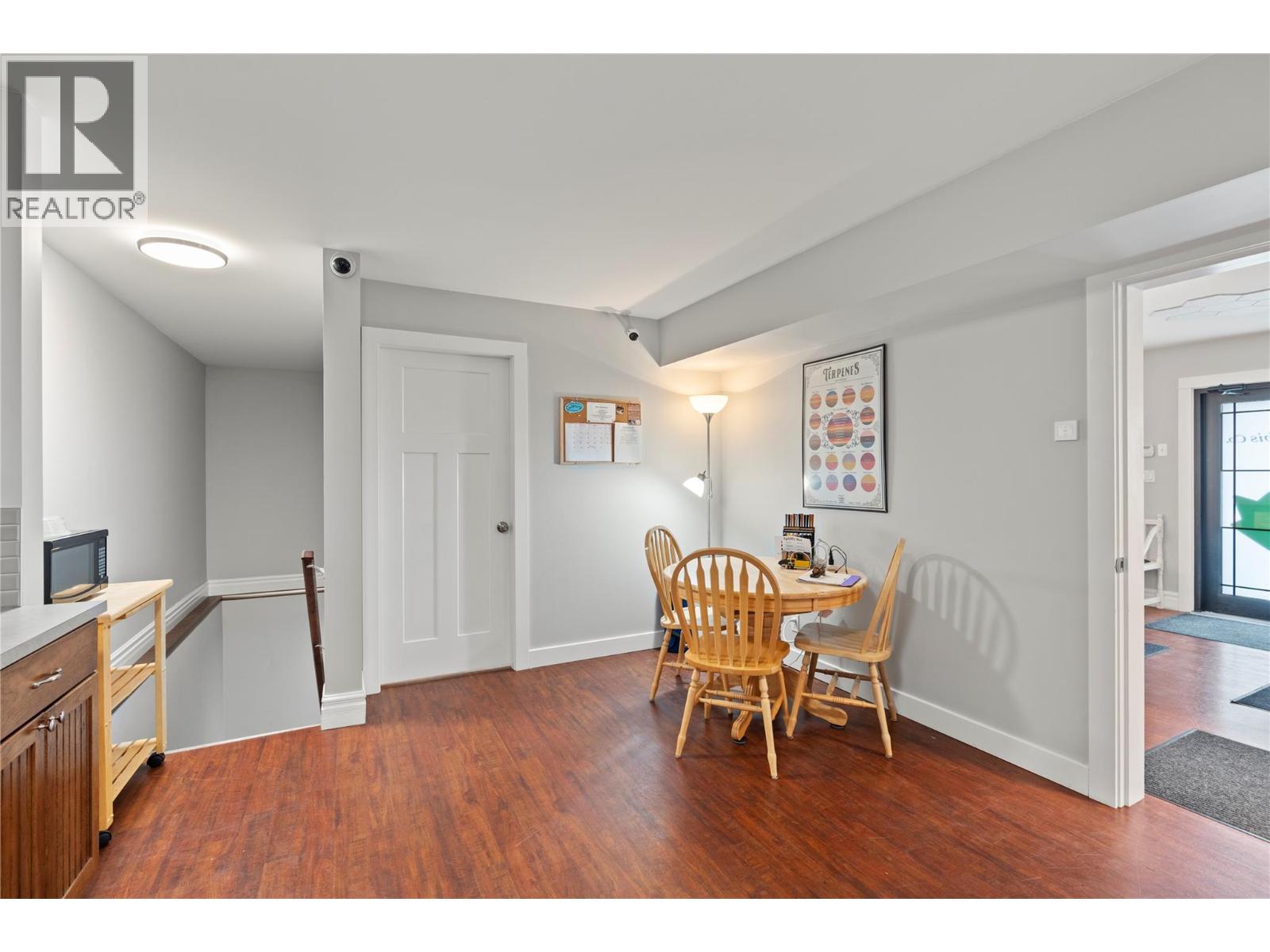 5661 97 Highway, Falkland, British Columbia  V0E 1W0 - Photo 8 - 10363939