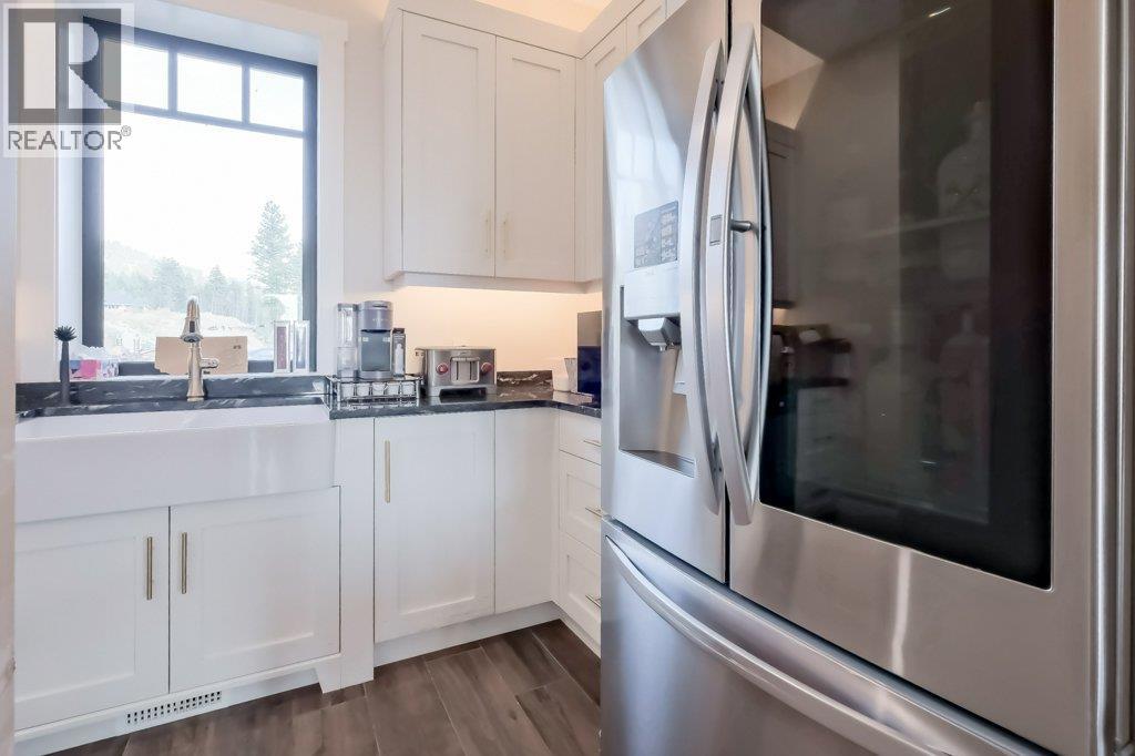 7839 Falcon Ridge Crescent, Kelowna, British Columbia  V1P 1J2 - Photo 9 - 10363715