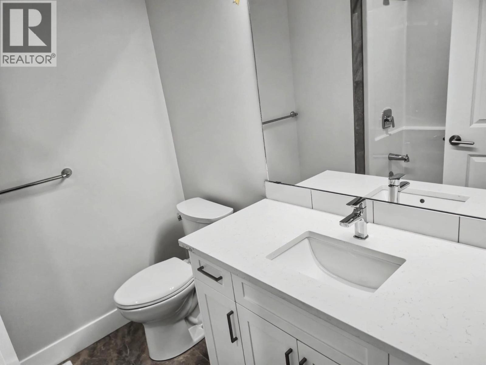 6050 19th Street, Grand Forks, British Columbia  V0H 1H0 - Photo 7 - 10364052