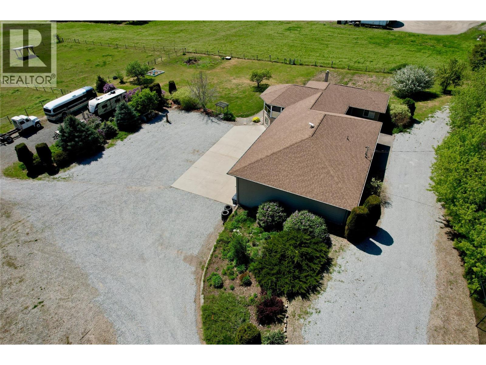 4767 Grandview Flats N Road, Armstrong, British Columbia  V4Y 0P8 - Photo 11 - 10364044