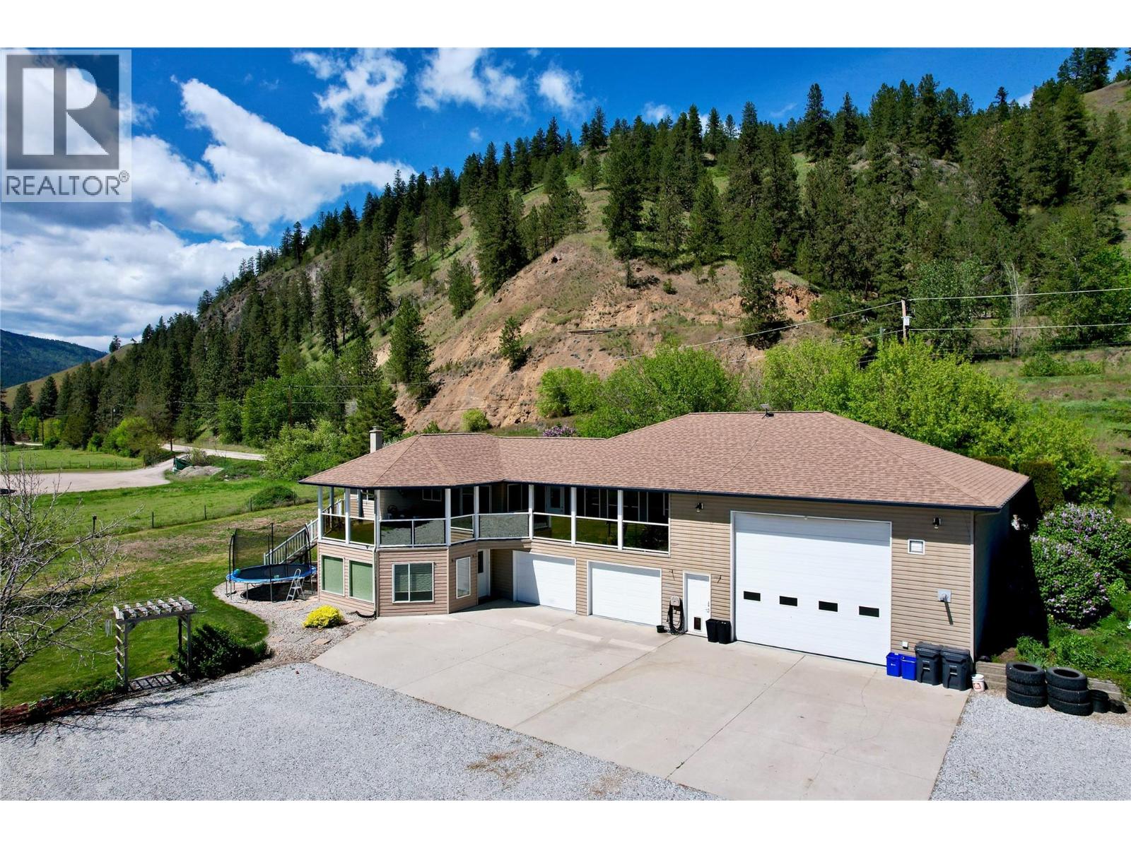 4767 Grandview Flats N Road, Armstrong, British Columbia  V4Y 0P8 - Photo 4 - 10364044