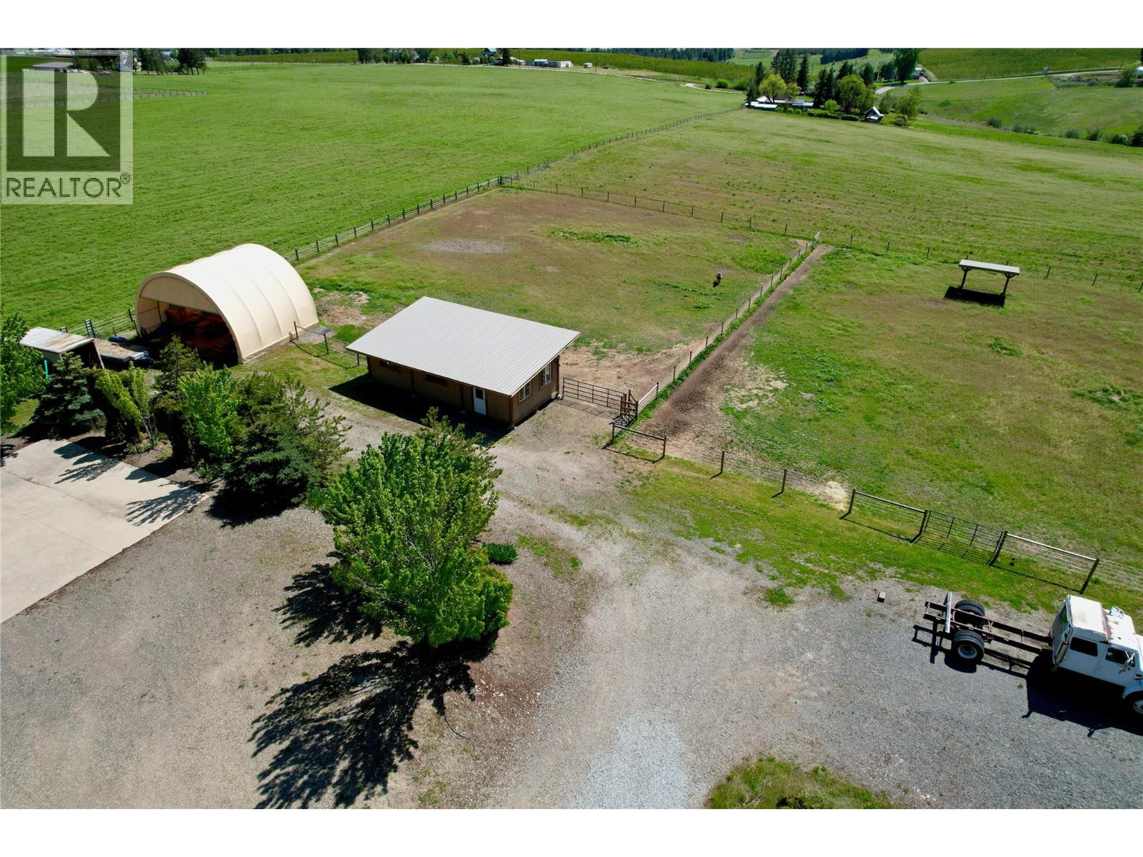 4767 Grandview Flats N Road, Armstrong, British Columbia  V4Y 0P8 - Photo 8 - 10364044