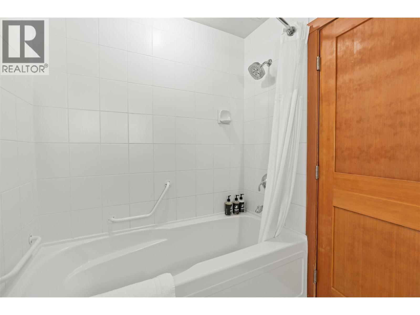 105 Village Centre Court Unit# 321, Vernon, British Columbia  V1H 1T2 - Photo 13 - 10363966