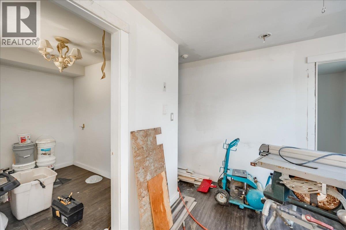 2100 Crestview Crescent, Castlegar, British Columbia  V1N 3B3 - Photo 15 - 10363815