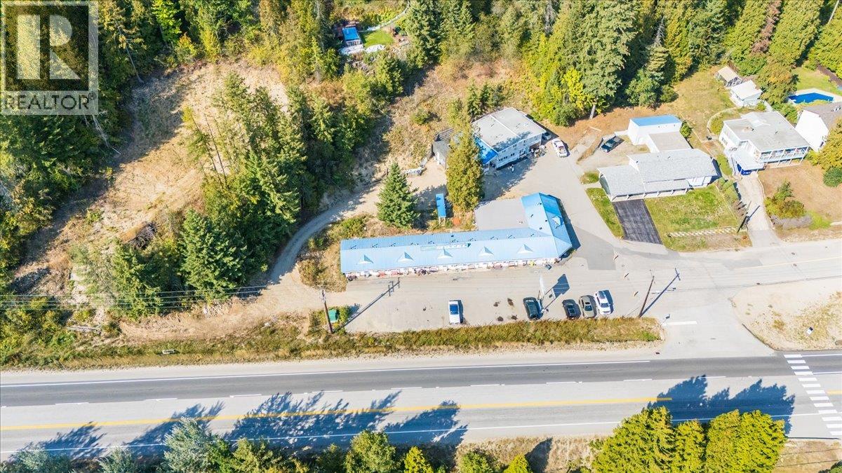 2100 Crestview Crescent, Castlegar, British Columbia  V1N 3B3 - Photo 35 - 10363815