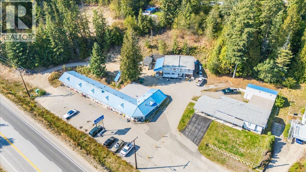 2100 Crestview Crescent, Castlegar, British Columbia  V1N 3B3 - Photo 42 - 10363815