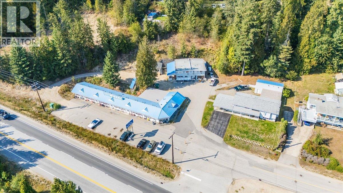 2100 Crestview Crescent, Castlegar, British Columbia  V1N 3B3 - Photo 46 - 10363815