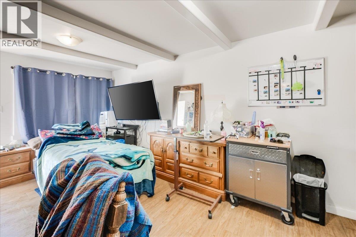 2100 Crestview Crescent, Castlegar, British Columbia  V1N 3B3 - Photo 53 - 10363815