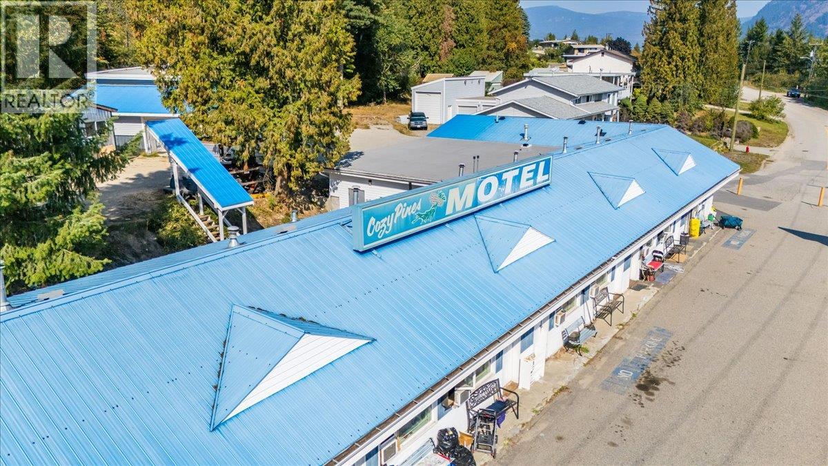 2100 Crestview Crescent, Castlegar, British Columbia  V1N 3B3 - Photo 66 - 10363815