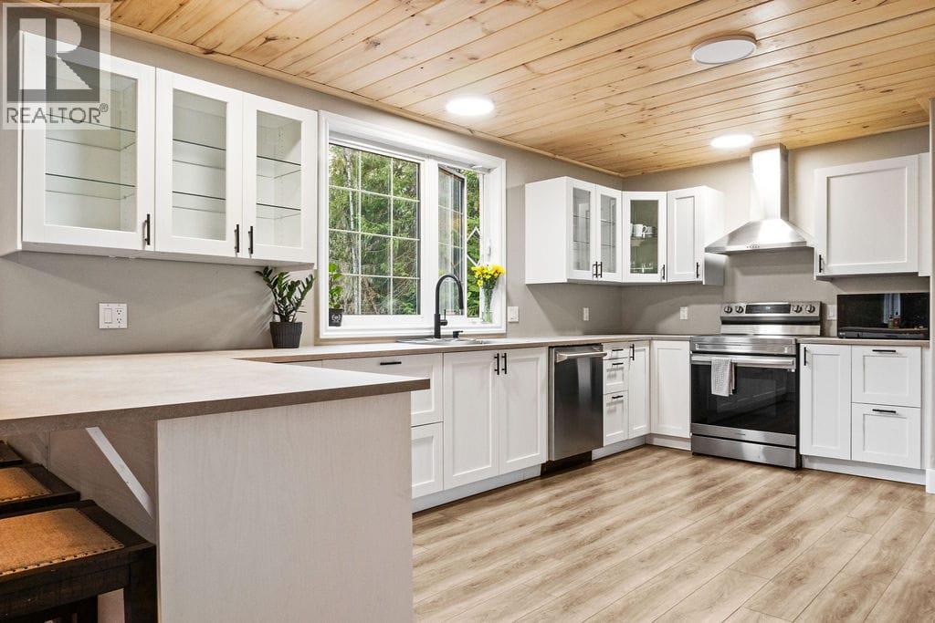 2227 Allshouse Road, Summit Lake, British Columbia  V0G 1R1 - Photo 12 - 10364071