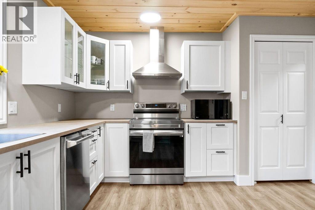 2227 Allshouse Road, Summit Lake, British Columbia  V0G 1R1 - Photo 9 - 10364071