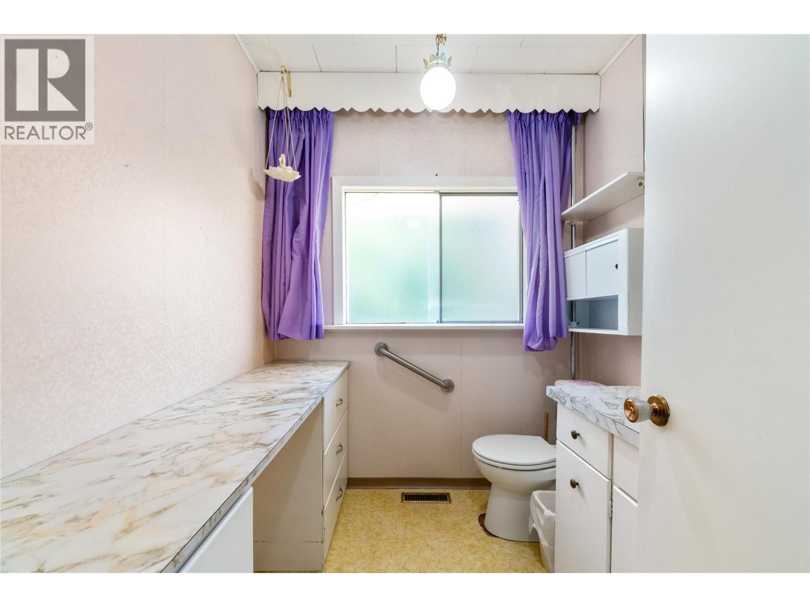 2602 Blind Bay Road, Blind Bay, British Columbia  V0E 1H1 - Photo 13 - 10363974