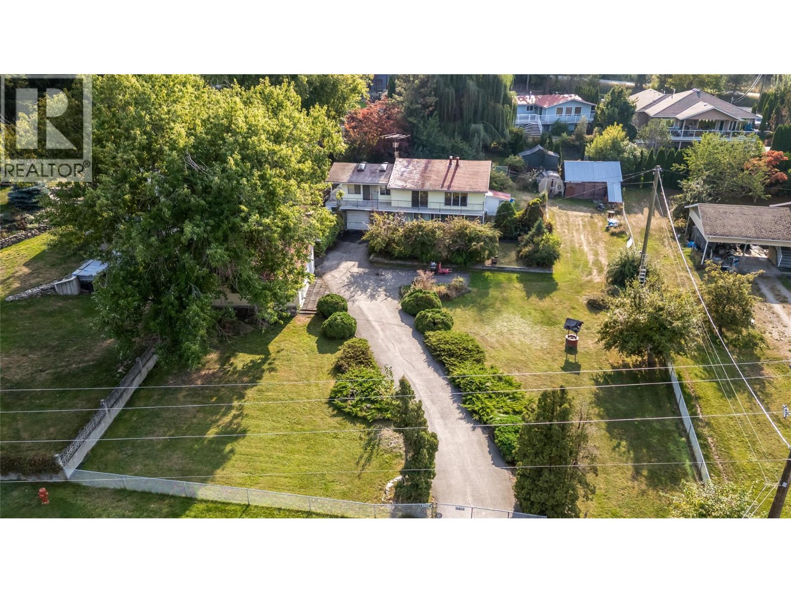 2602 Blind Bay Road, Blind Bay, British Columbia  V0E 1H1 - Photo 2 - 10363974