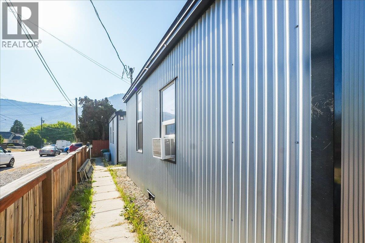 1406 Fourth Avenue, Trail, British Columbia  V1R 1S5 - Photo 18 - 10363830