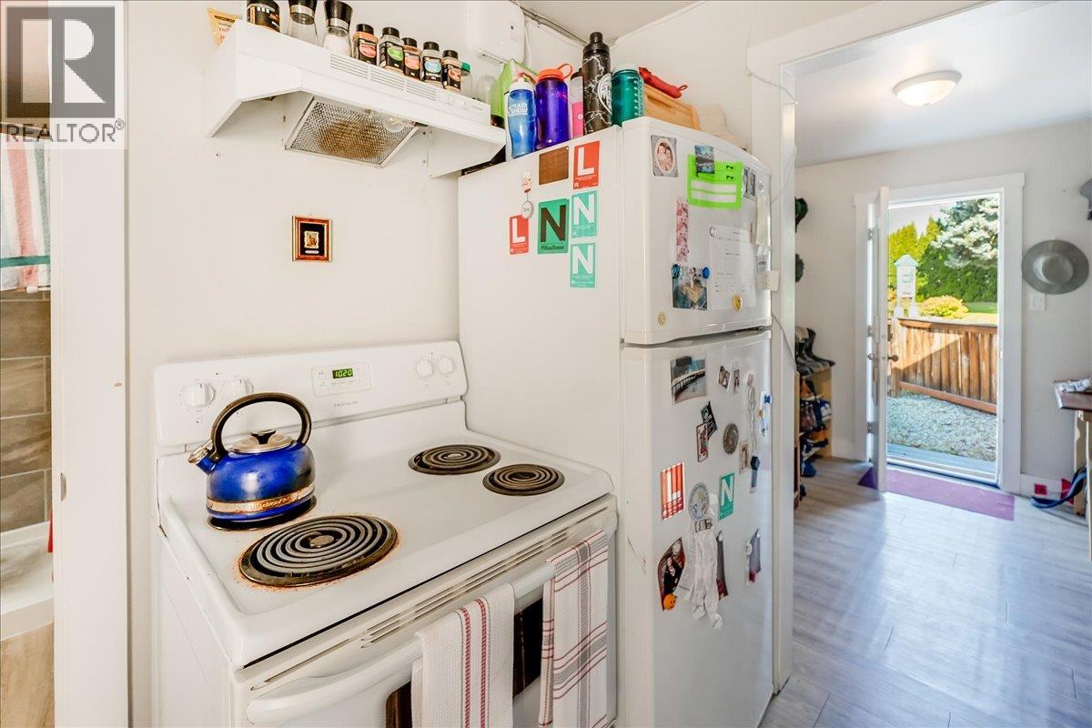 1406 Fourth Avenue, Trail, British Columbia  V1R 1S5 - Photo 7 - 10363830