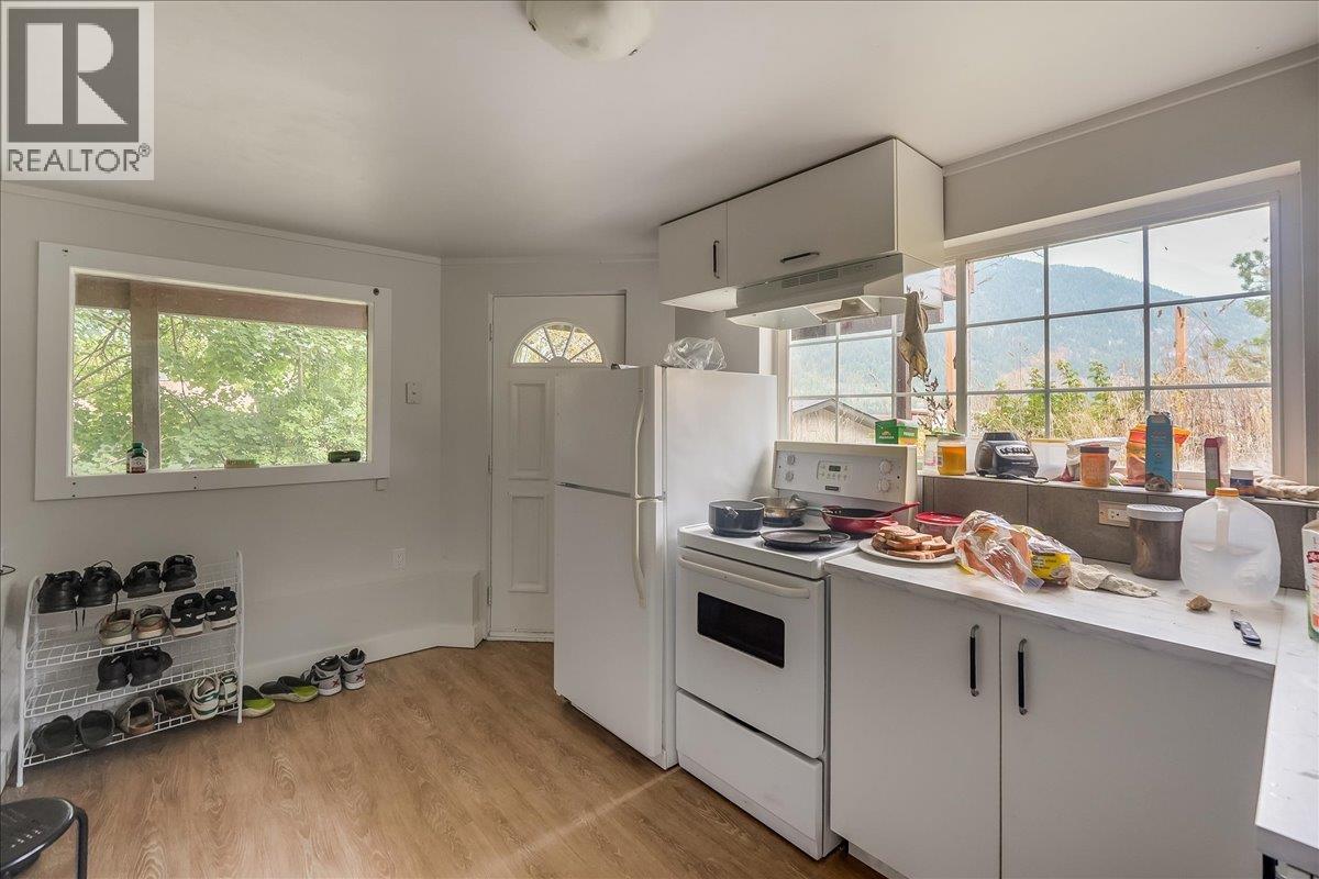 1007 Gordon Street, Nelson, British Columbia  V1L 0A1 - Photo 29 - 10363818