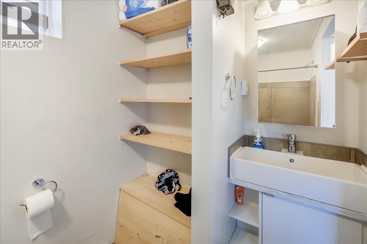 1007 Gordon Street, Nelson, British Columbia  V1L 0A1 - Photo 33 - 10363818