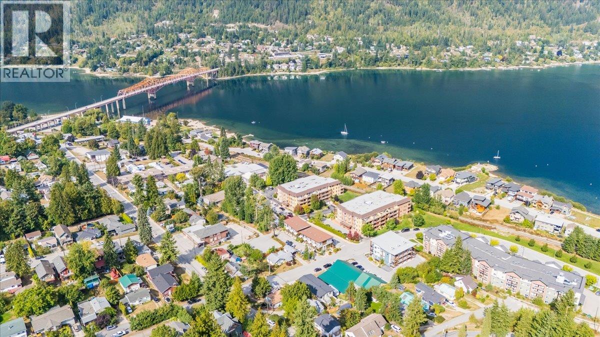 1007 Gordon Street, Nelson, British Columbia  V1L 0A1 - Photo 64 - 10363818