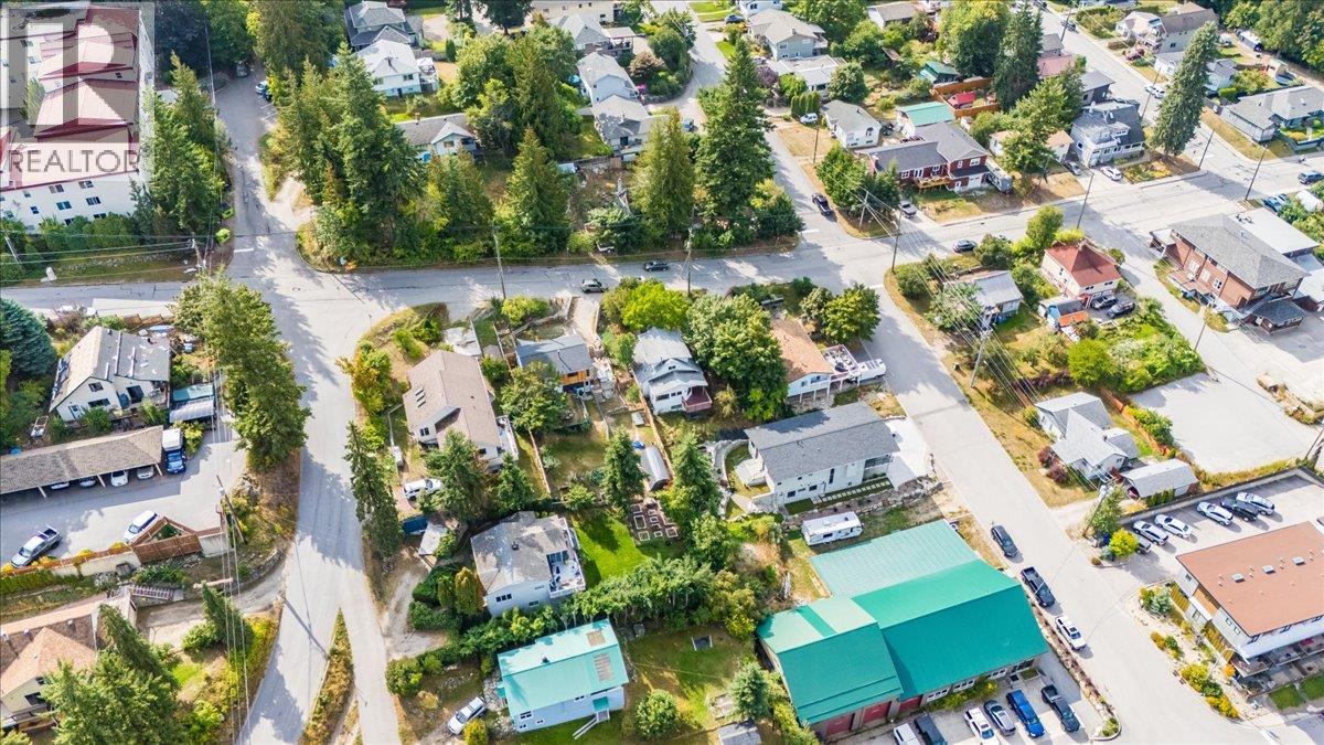 1007 Gordon Street, Nelson, British Columbia  V1L 0A1 - Photo 74 - 10363818