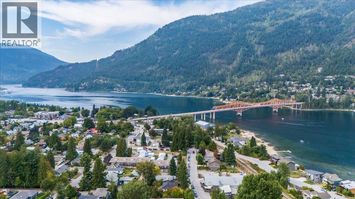 1007 Gordon Street, Nelson, British Columbia  V1L 0A1 - Photo 8 - 10363818