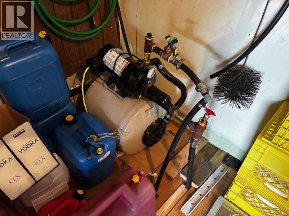 2424 Loon Lake Road, Loon Lake, British Columbia  V0K 1H1 - Photo 18 - 10364127