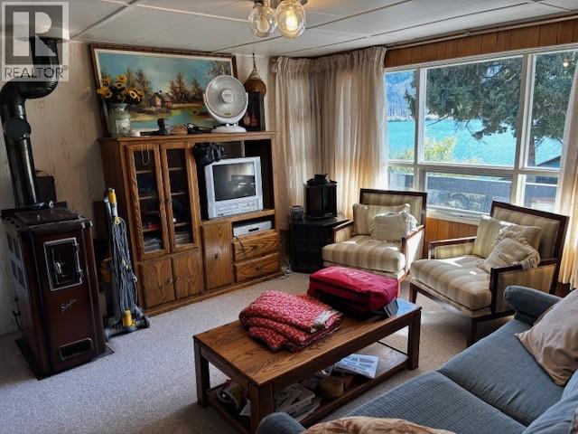 2424 Loon Lake Road, Loon Lake, British Columbia  V0K 1H1 - Photo 4 - 10364127