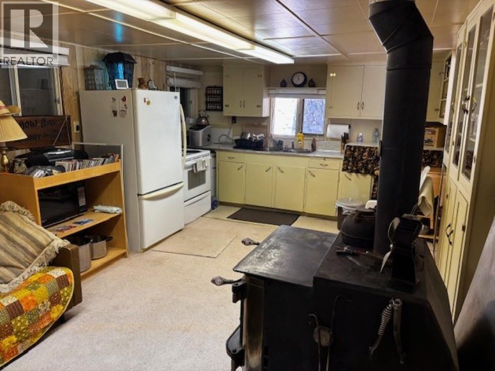 2424 Loon Lake Road, Loon Lake, British Columbia  V0K 1H1 - Photo 5 - 10364127