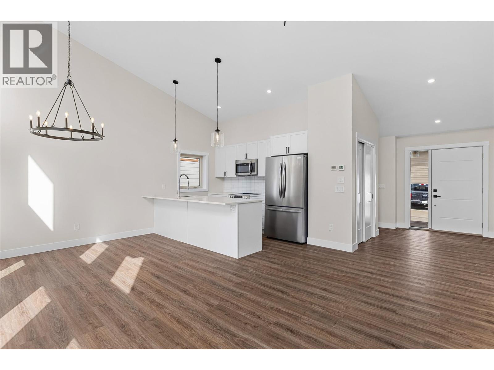 4926 Timber Ridge Road Unit# 53, Windermere, British Columbia  V0B 1L0 - Photo 1 - 10364129