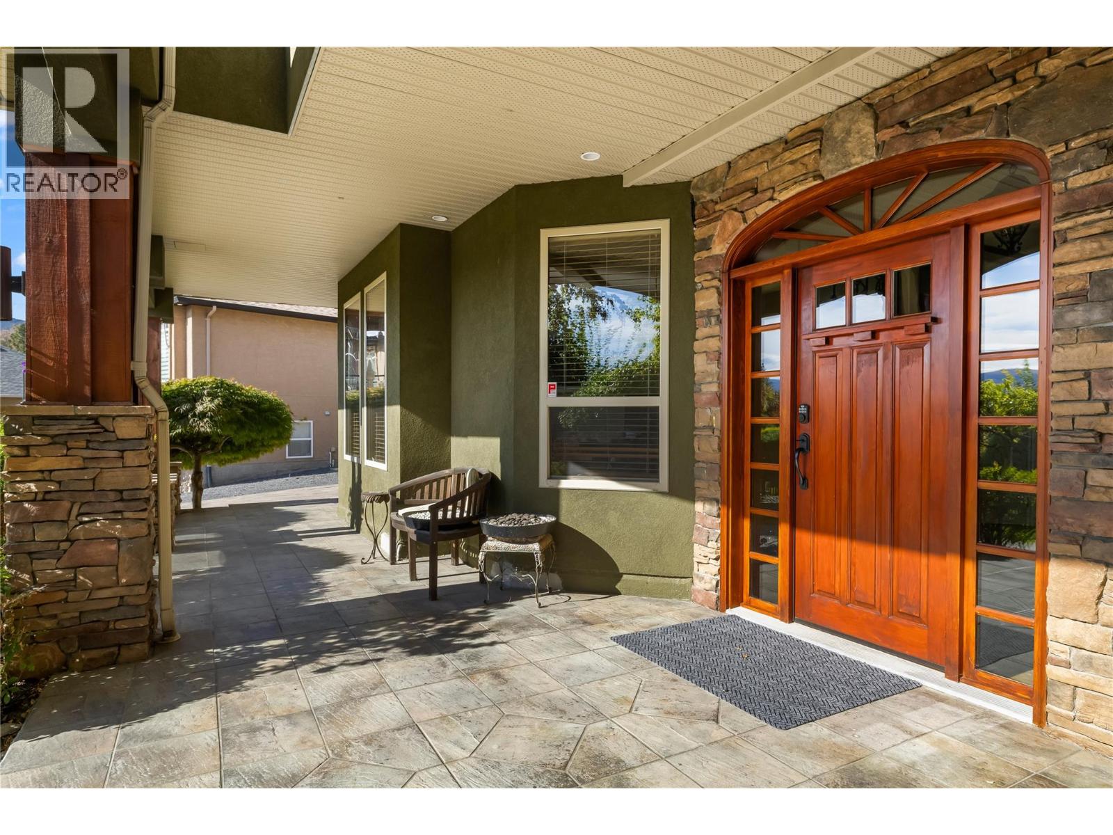 1778 Vineyard Drive, West Kelowna, British Columbia  V4T 2W7 - Photo 3 - 10363844