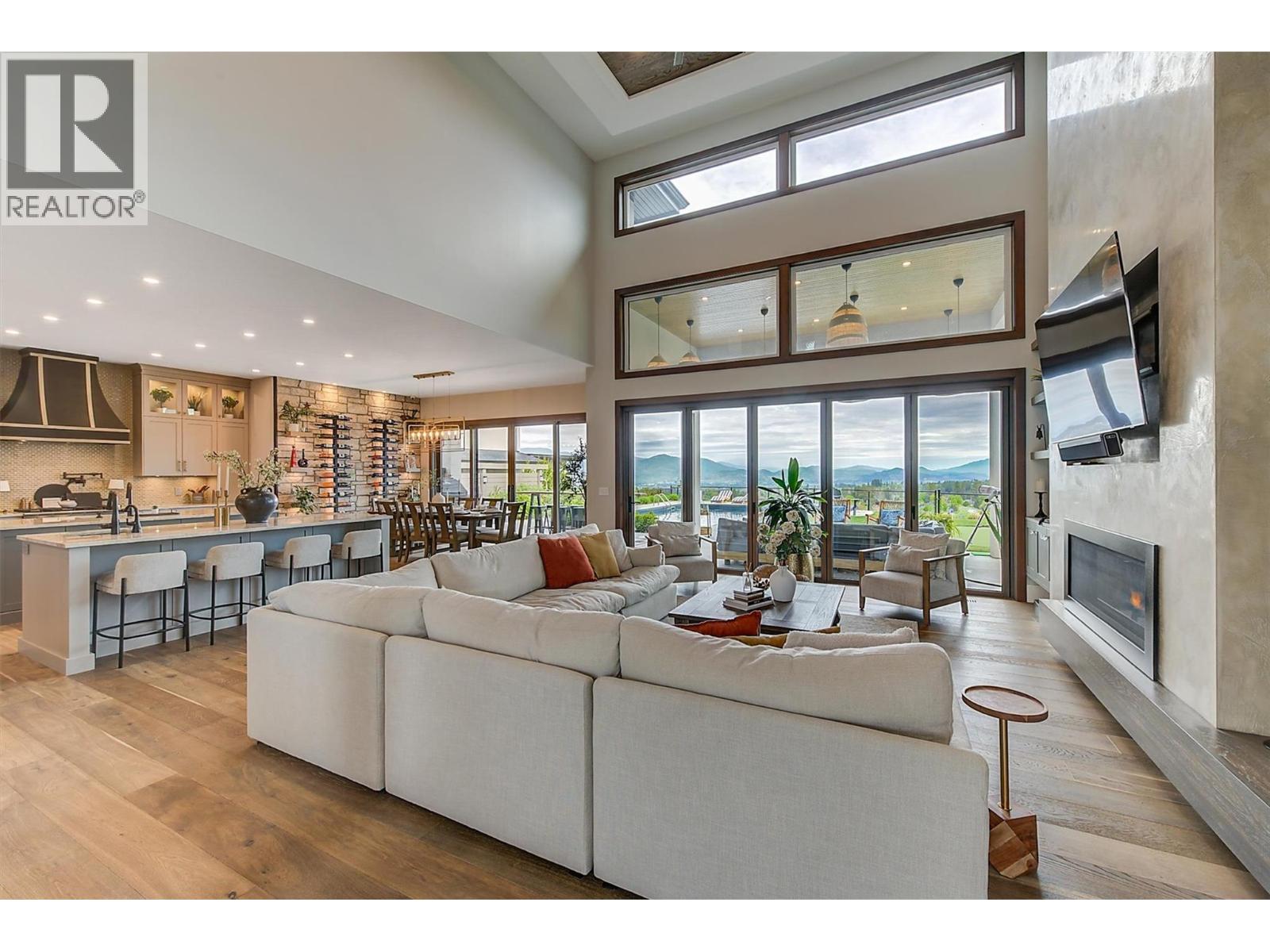 1612 Vincent Place, Kelowna, British Columbia  V1W 5N9 - Photo 9 - 10363669