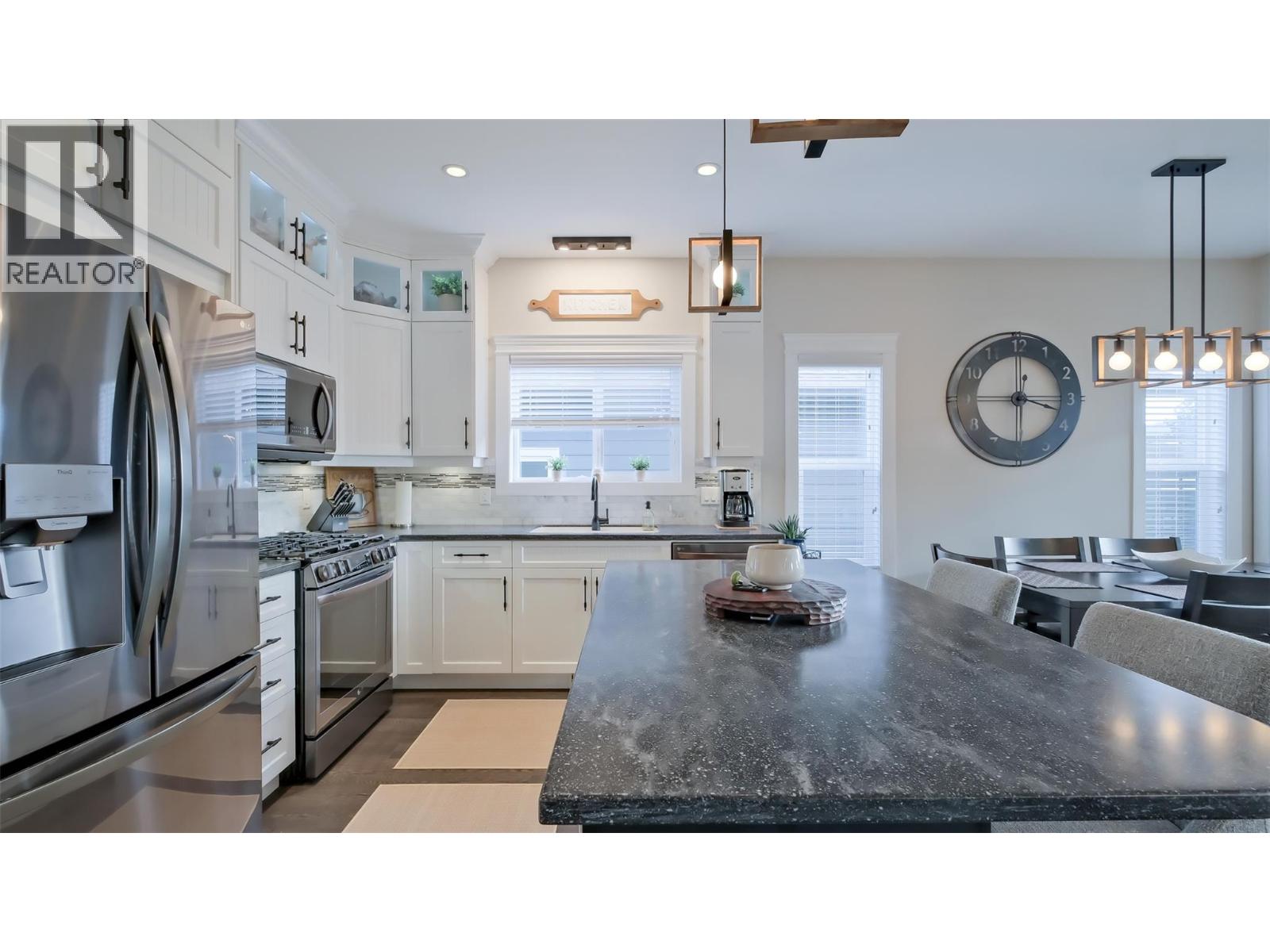 2084 Clover Drive, West Kelowna, British Columbia  V4T 3A5 - Photo 5 - 10364107