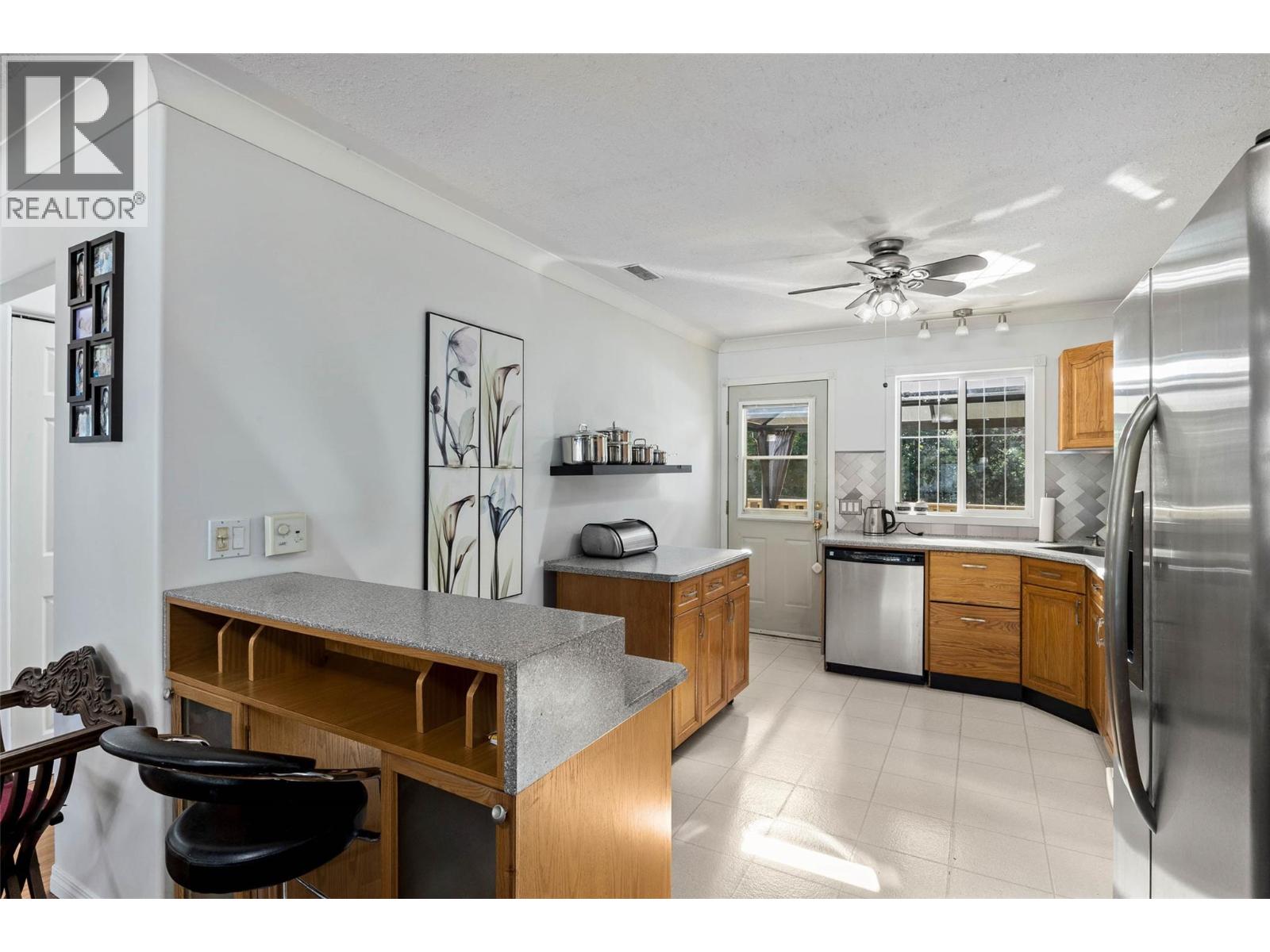 320 Linden Road, Logan Lake, British Columbia  V0K 1W0 - Photo 10 - 10364181