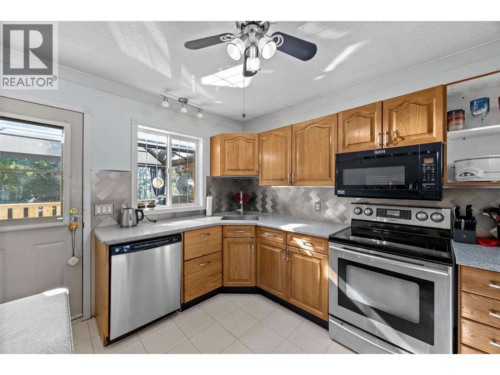 320 Linden Road, Logan Lake, British Columbia  V0K 1W0 - Photo 14 - 10364181