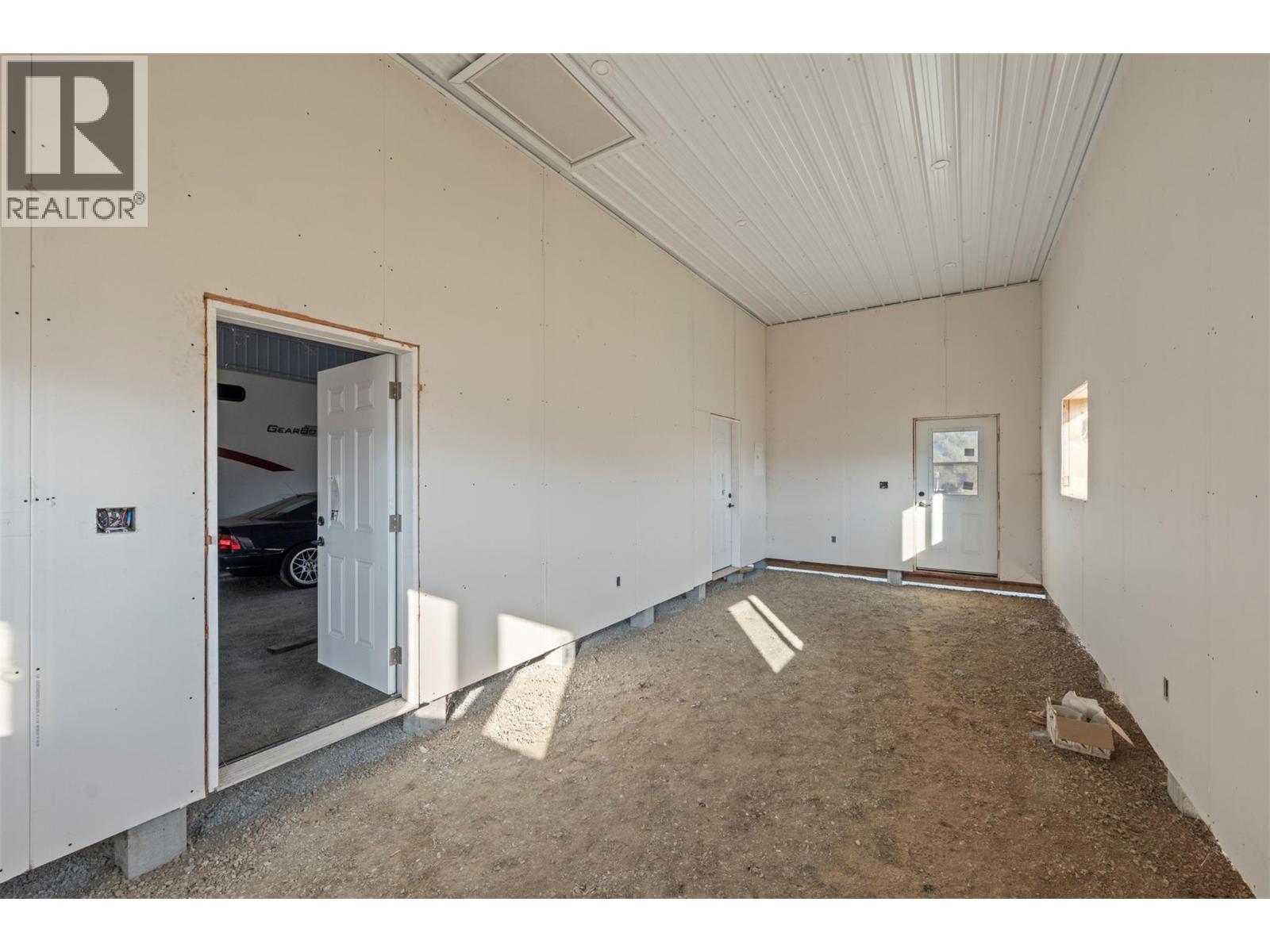 6619 Highway 97a Highway N, Enderby, British Columbia  V0E 1V3 - Photo 22 - 10364159