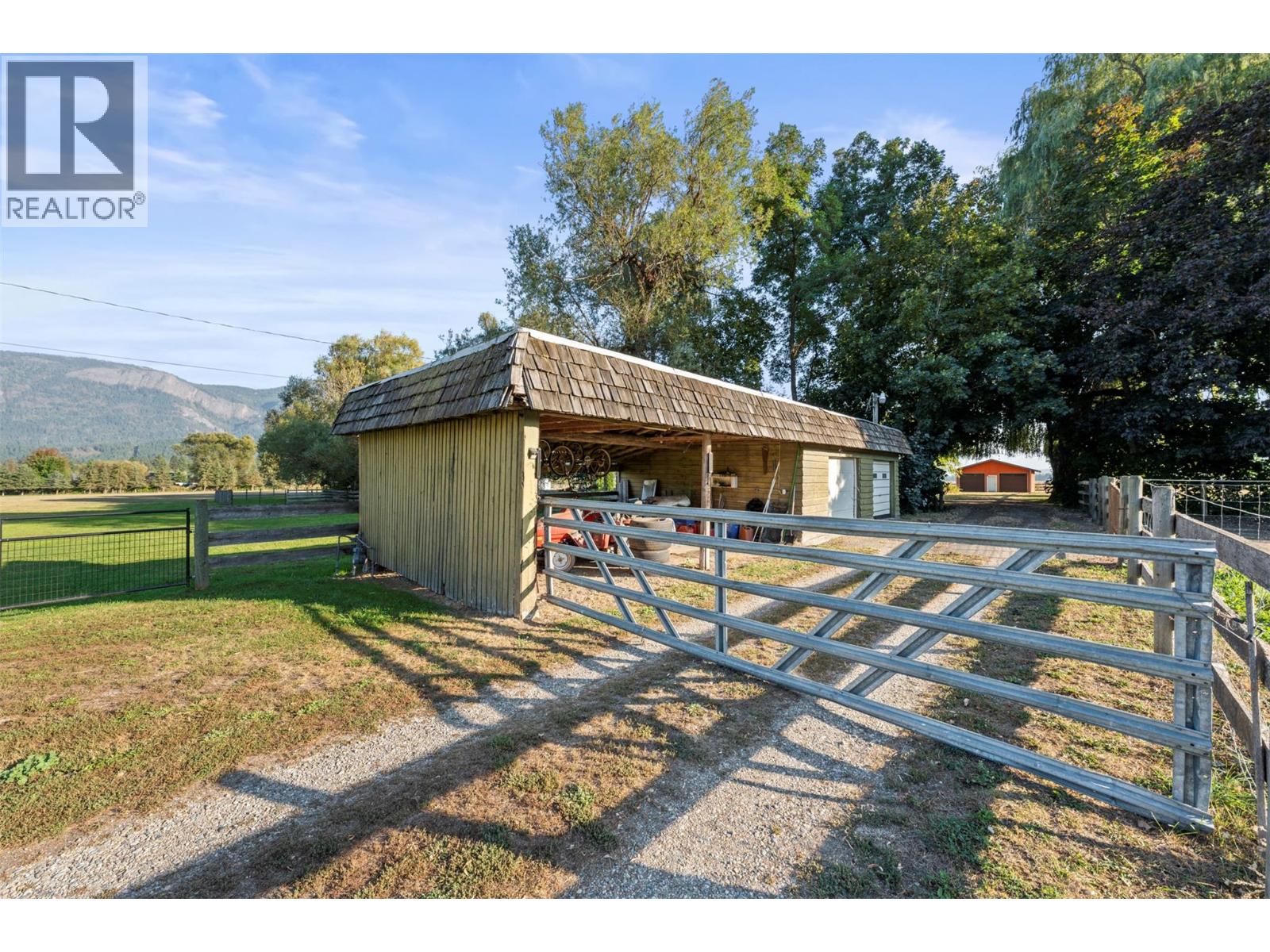 6619 Highway 97a Highway N, Enderby, British Columbia  V0E 1V3 - Photo 4 - 10364159