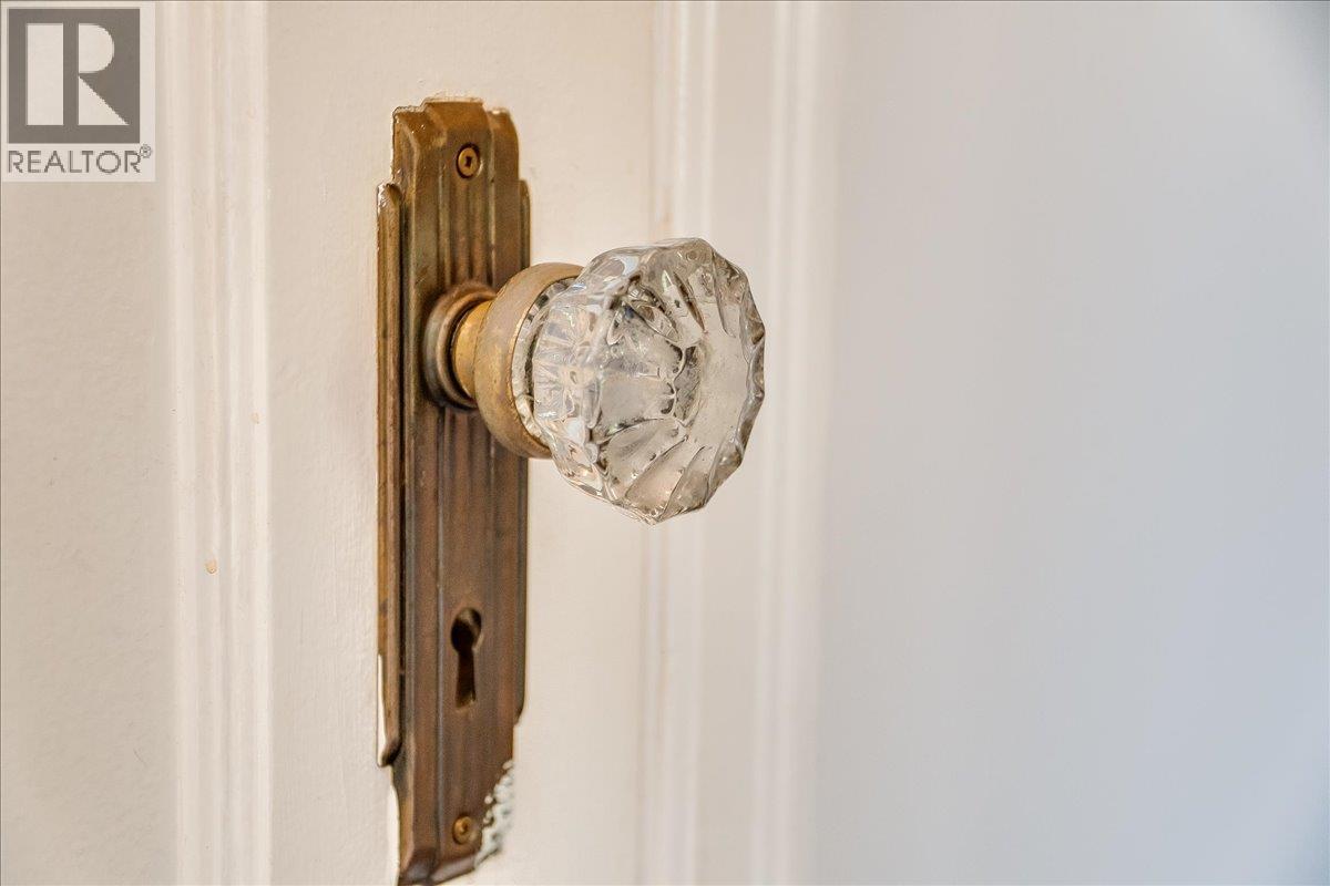 821 Gordon Street, Nelson, British Columbia  V1L 3L8 - Photo 10 - 10364092