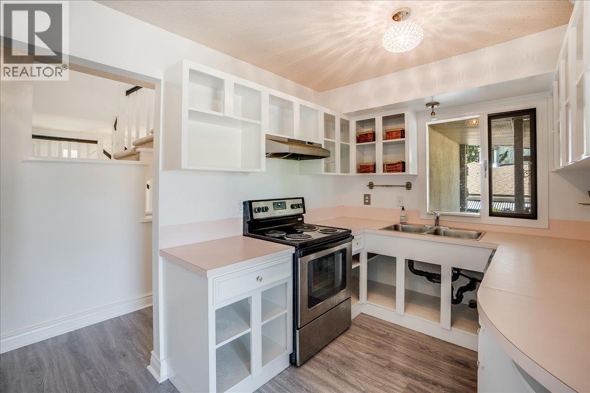 821 Gordon Street, Nelson, British Columbia  V1L 3L8 - Photo 20 - 10364092