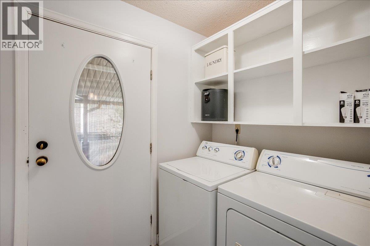 821 Gordon Street, Nelson, British Columbia  V1L 3L8 - Photo 23 - 10364092