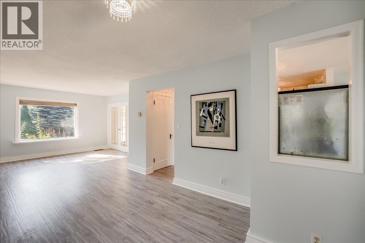 821 Gordon Street, Nelson, British Columbia  V1L 3L8 - Photo 30 - 10364092